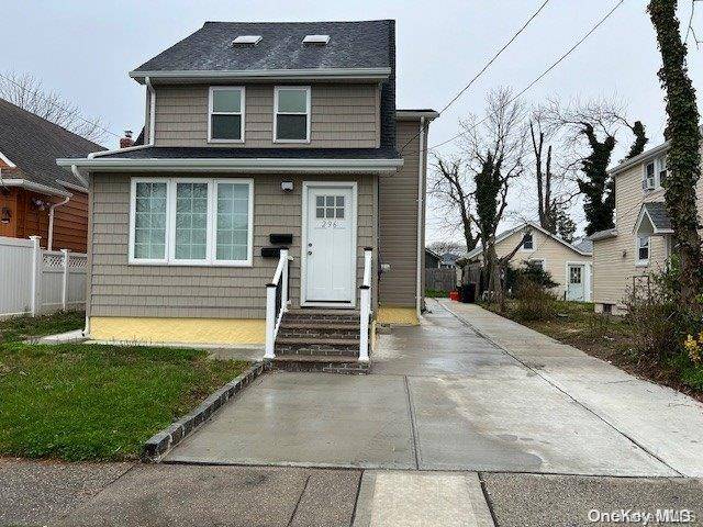 Elmont, NY 11003,296 Doherty AVE #2nd Fl