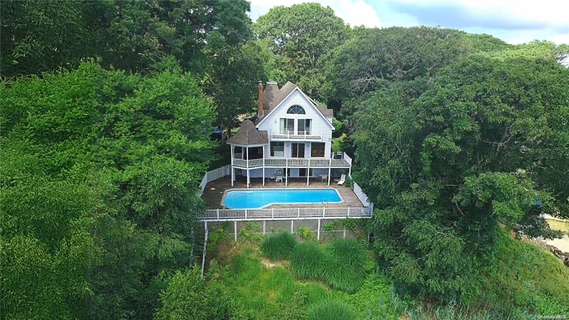 Shelter Island, NY 11964,4 Irene LN