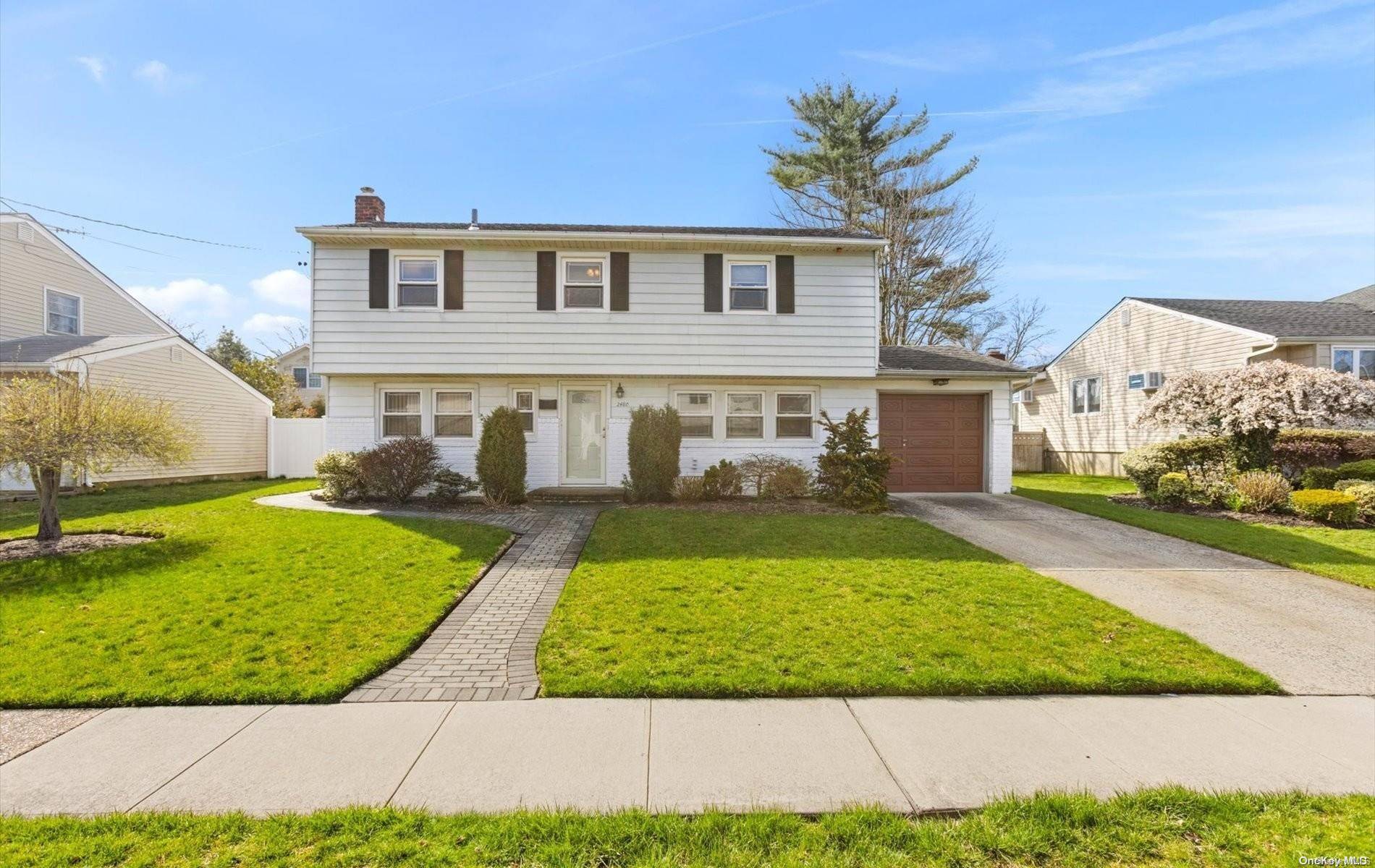 Bellmore, NY 11710,2480 Williams CT