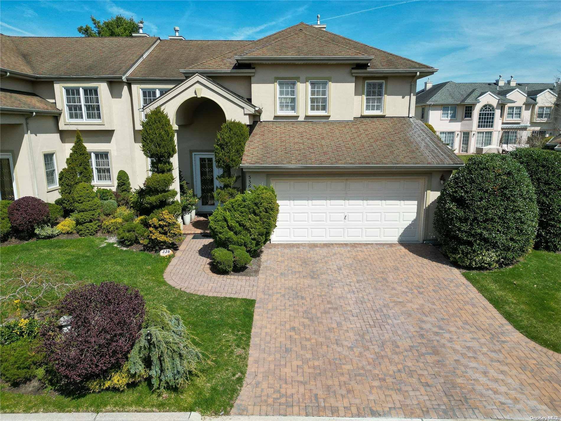 Melville, NY 11747,336 Altessa BLVD #336