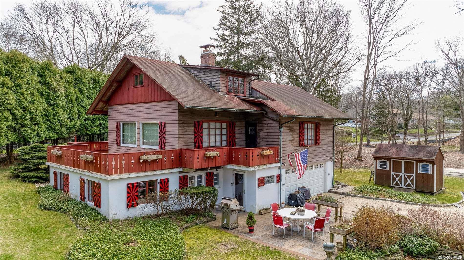 Wading River, NY 11792,61 Hill Street East