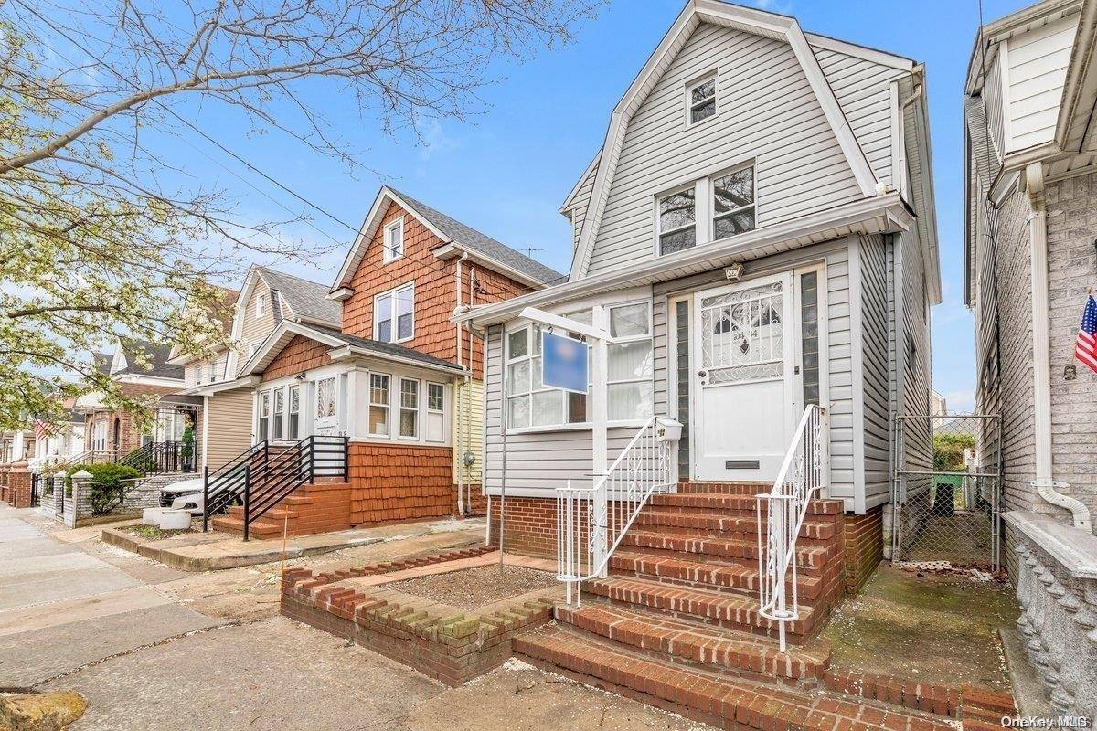 Richmond Hill, NY 11418,104-34 115th ST