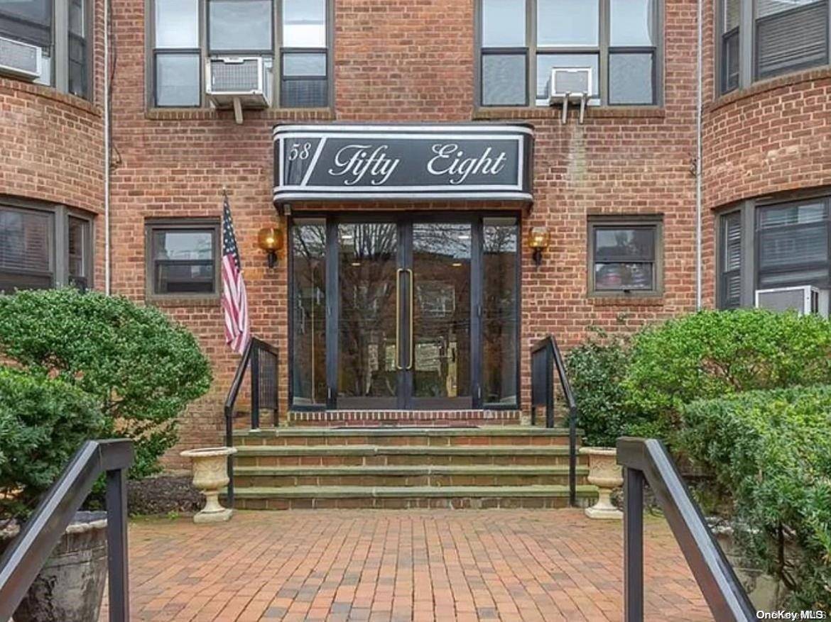 Great Neck, NY 11021,58 Grace AVE #2k