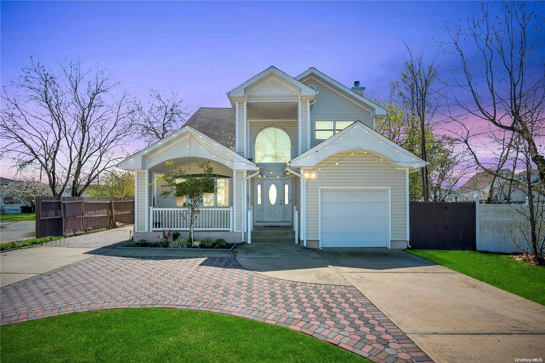 Freeport, NY 11520,51 Atlantic AVE