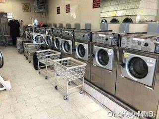 North Bellmore, NY 11710,2217 Jerusalem AVE #2217