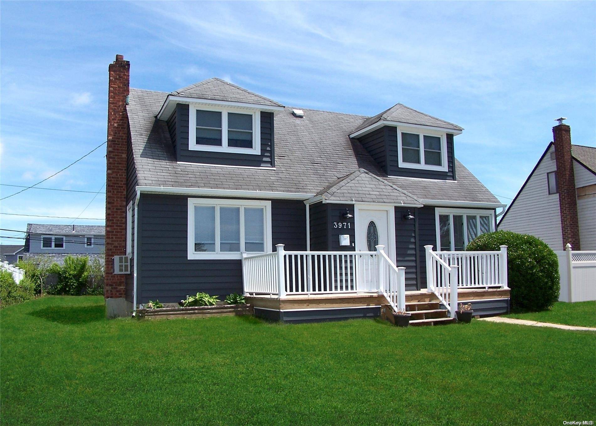 Seaford, NY 11783,3971 Wellwood RD