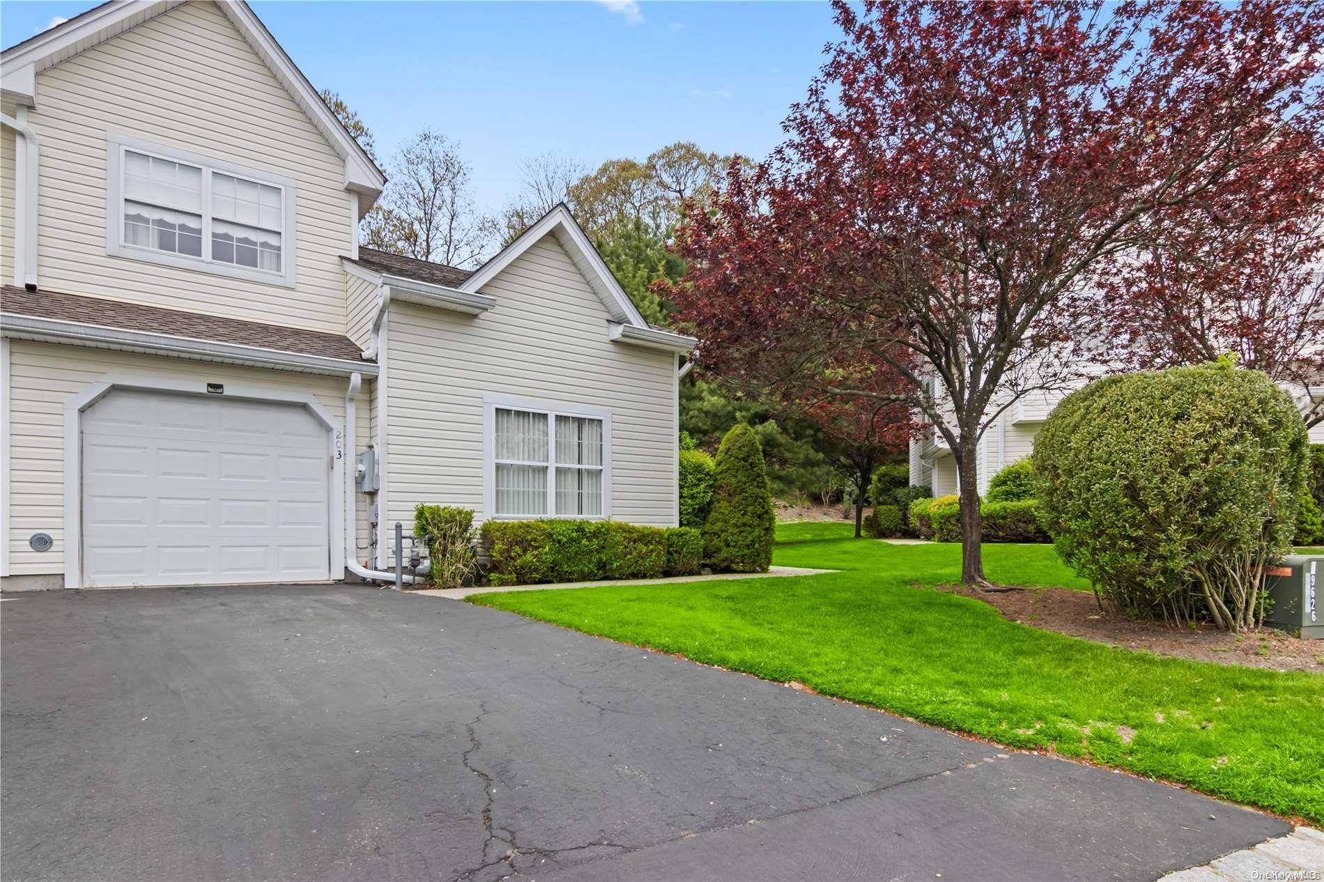 East Setauket, NY 11733,203 Erik DR #203