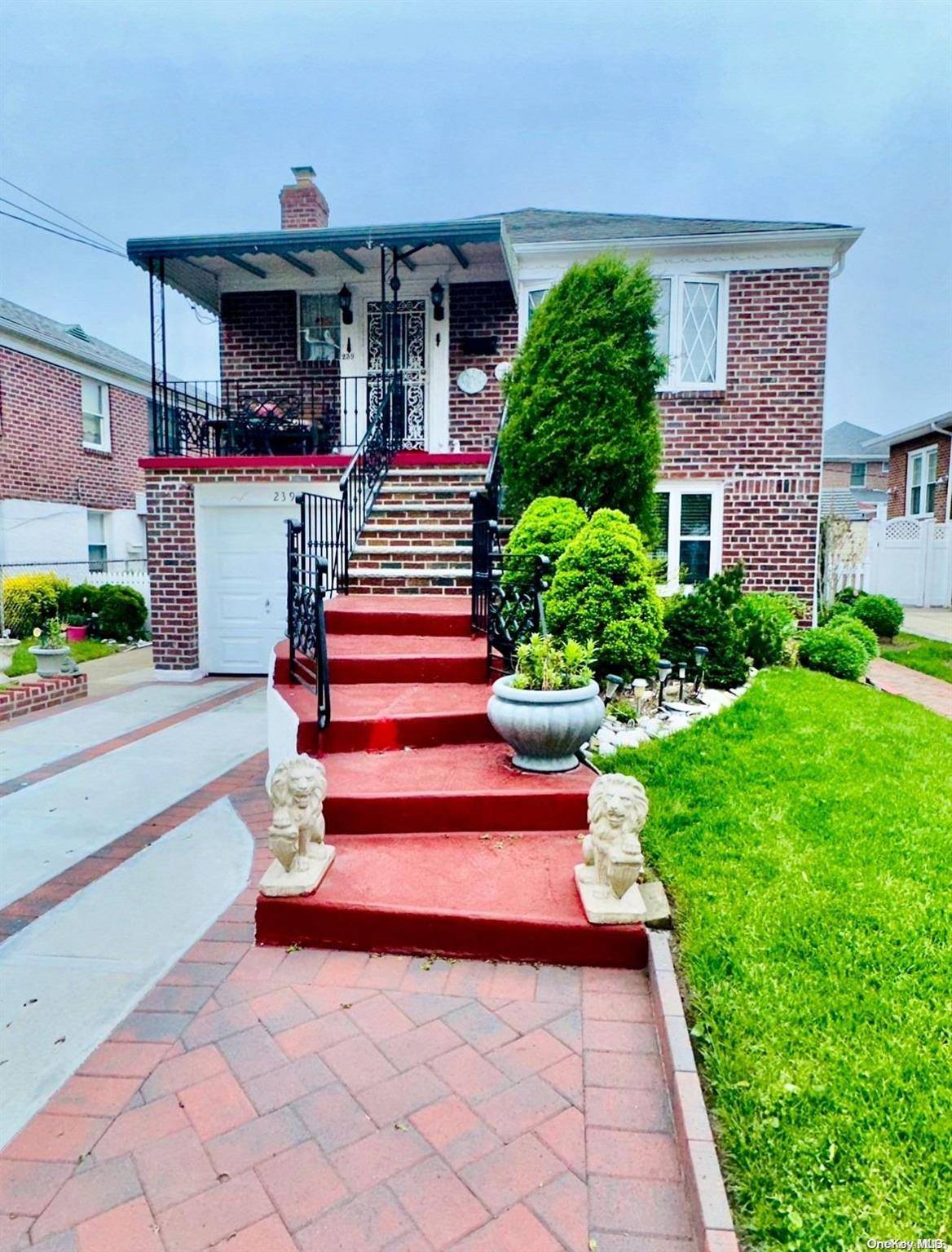 Rockaway Park, NY 11694,239 Beach 126th ST