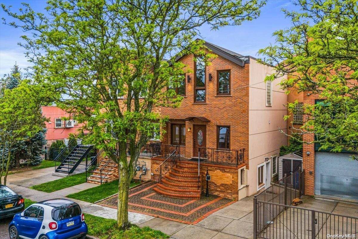 Maspeth, NY 11378,53-30 61st ST