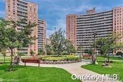 Rego Park, NY 11374,61-15 98 Street #8K