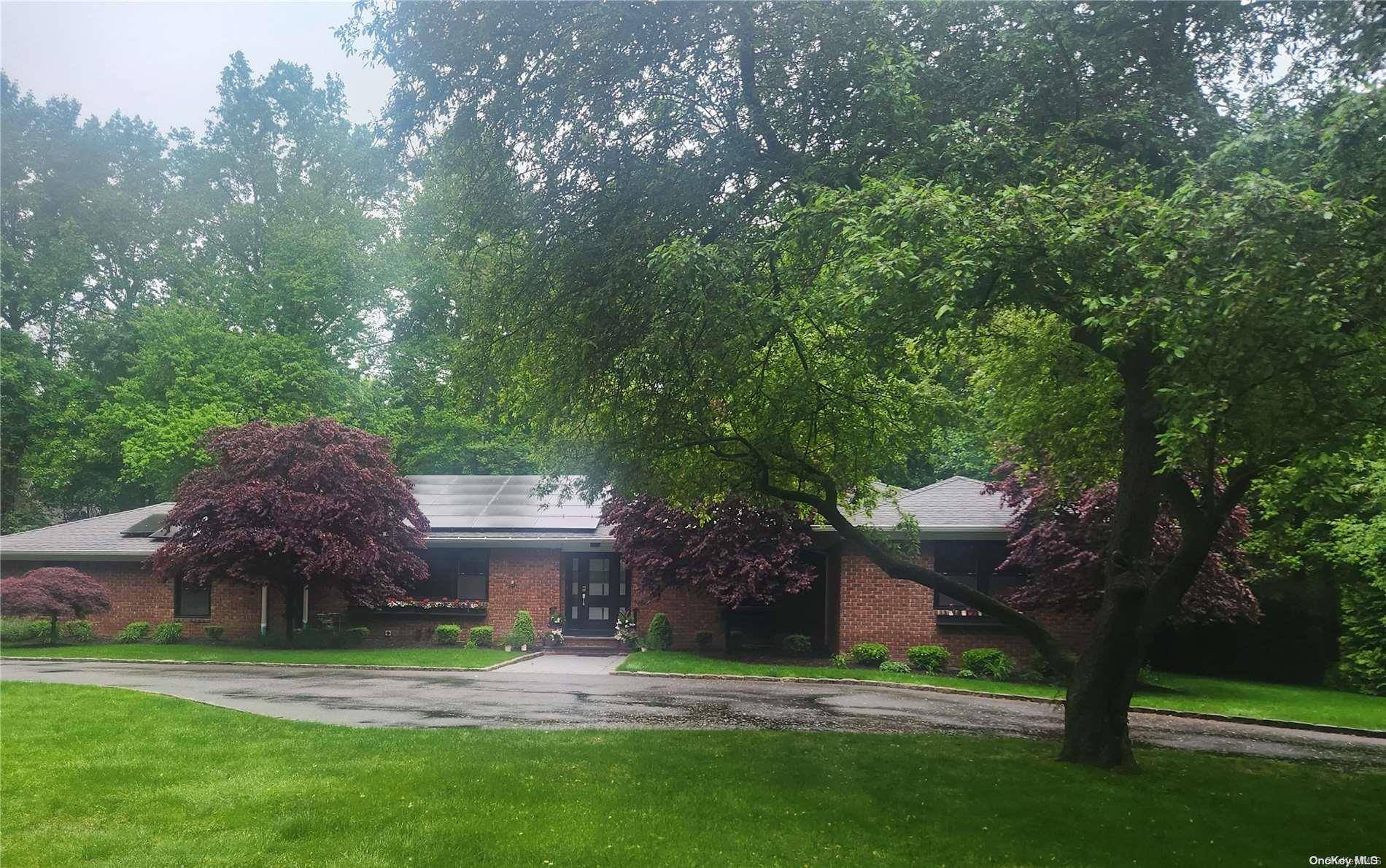 Sands Point, NY 11050,0 Elm CT