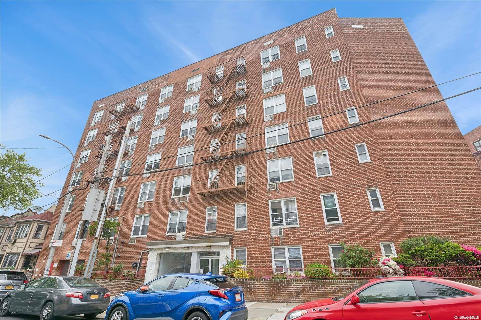 Elmhurst, NY 11373,51-33 Goldsmith ST #3G