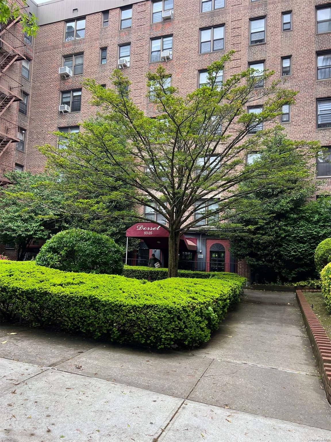 Woodhaven, NY 11421,83-25 98th ST #2A