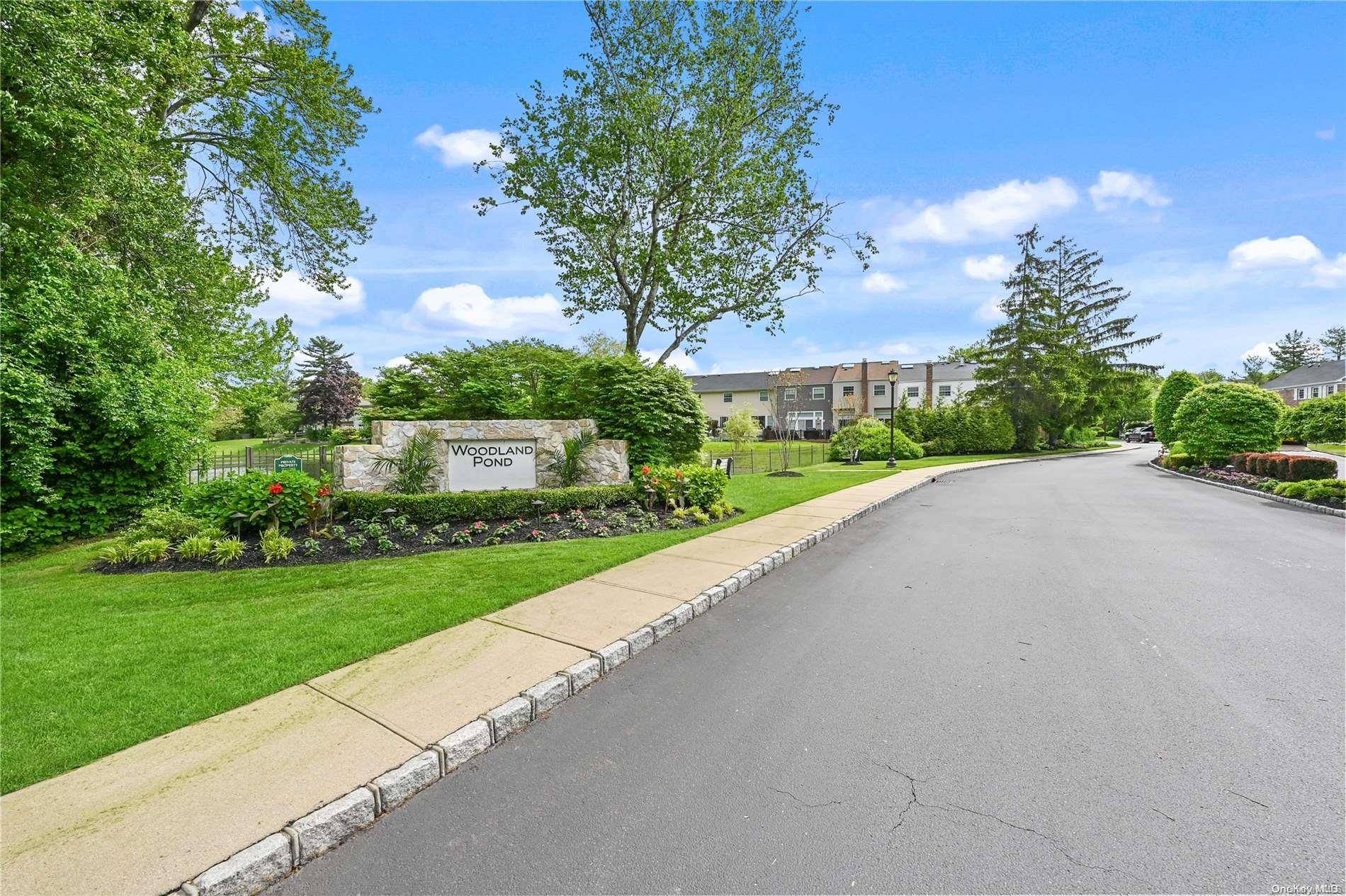 Woodbury, NY 11797,32 Woodlake DR #32