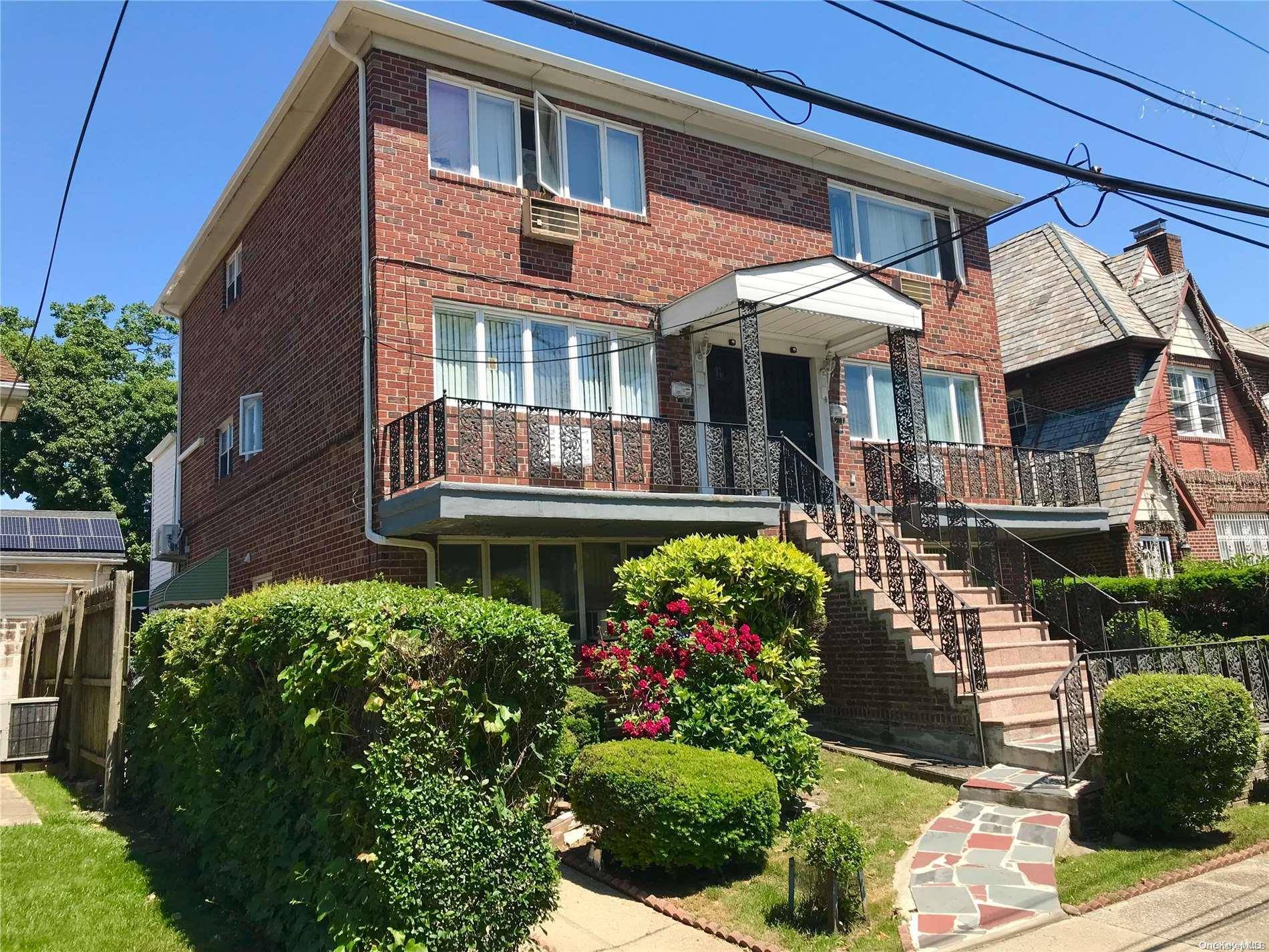 Jamaica Hills, NY 11432,170-15 84th DR