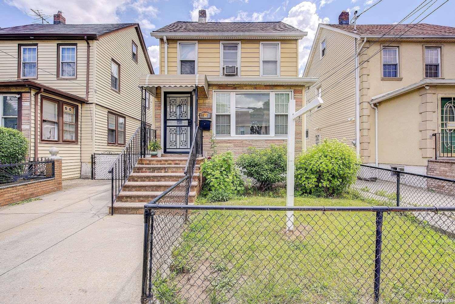 Saint Albans, NY 11412,111-15 203rd ST