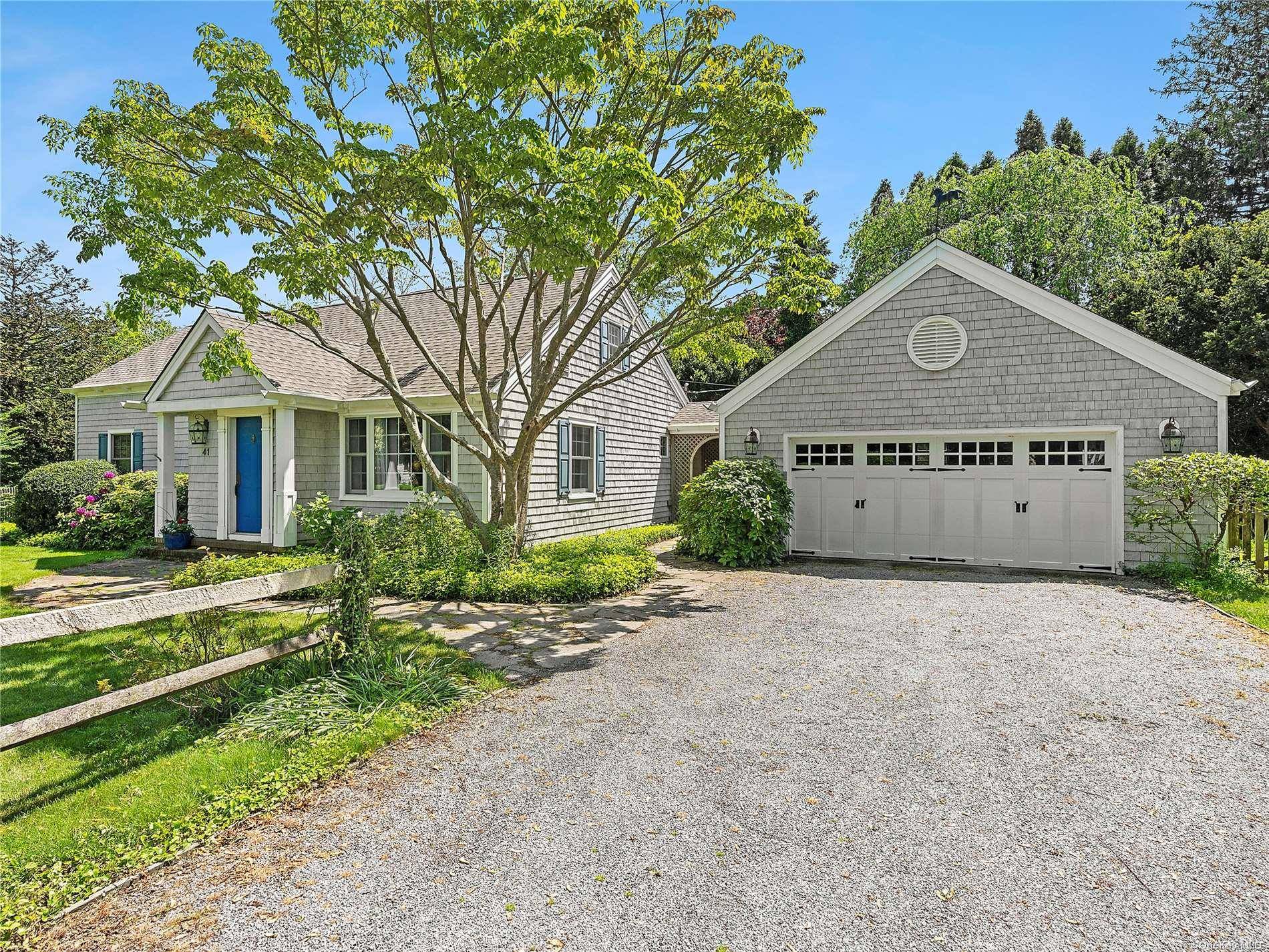 East Hampton, NY 11937,41 Dayton LN