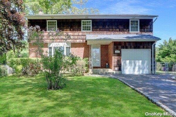 East Islip, NY 11730,165 Keswick DR