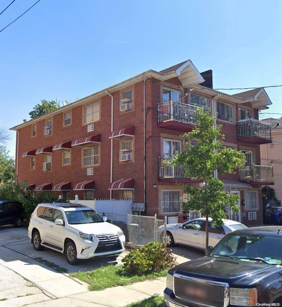 Richmond Hill S., NY 11419,94-15 110th ST