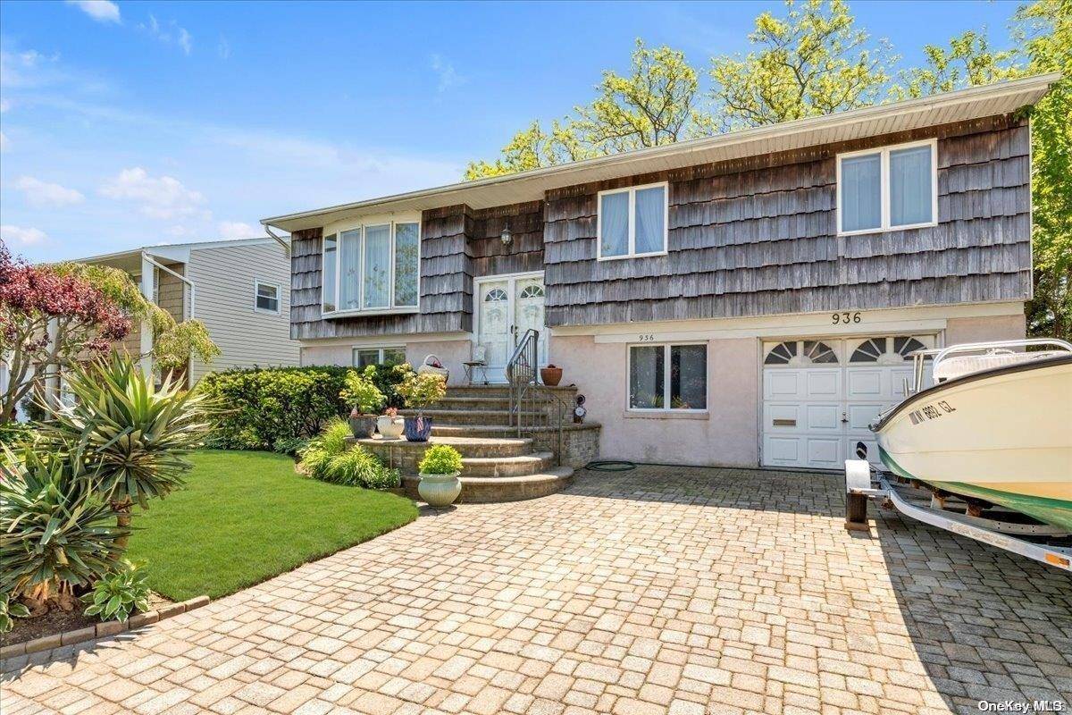 Lido Beach, NY 11561,936 Gerry AVE