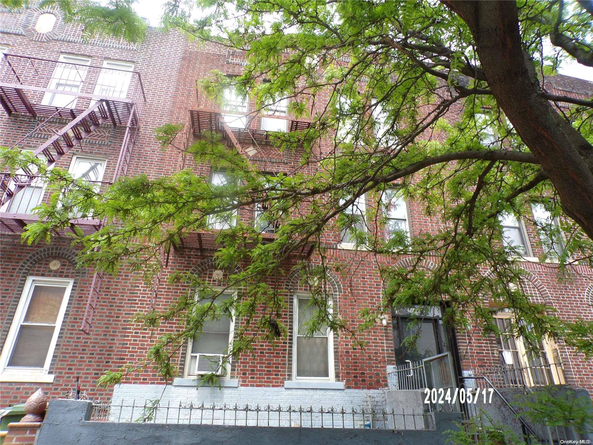 Brooklyn, NY 11233,1641 Park PL #6