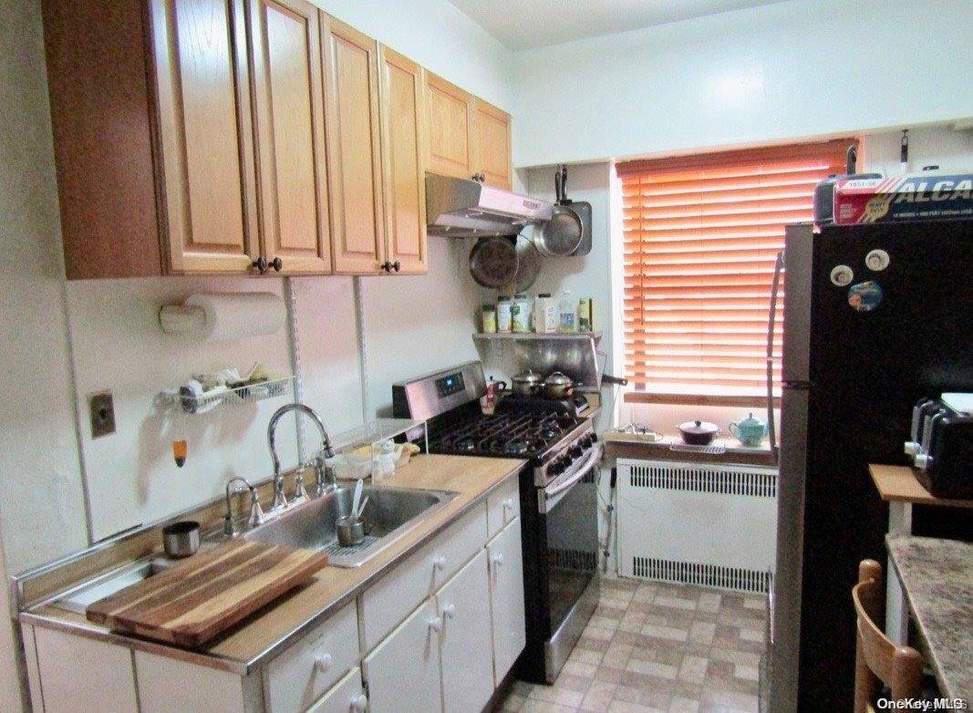 Jackson Heights, NY 11372,35-45 81st ST #4