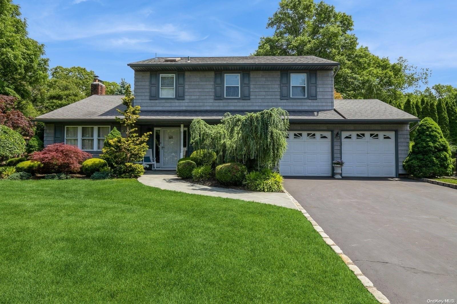 East Northport, NY 11731,2 Toga