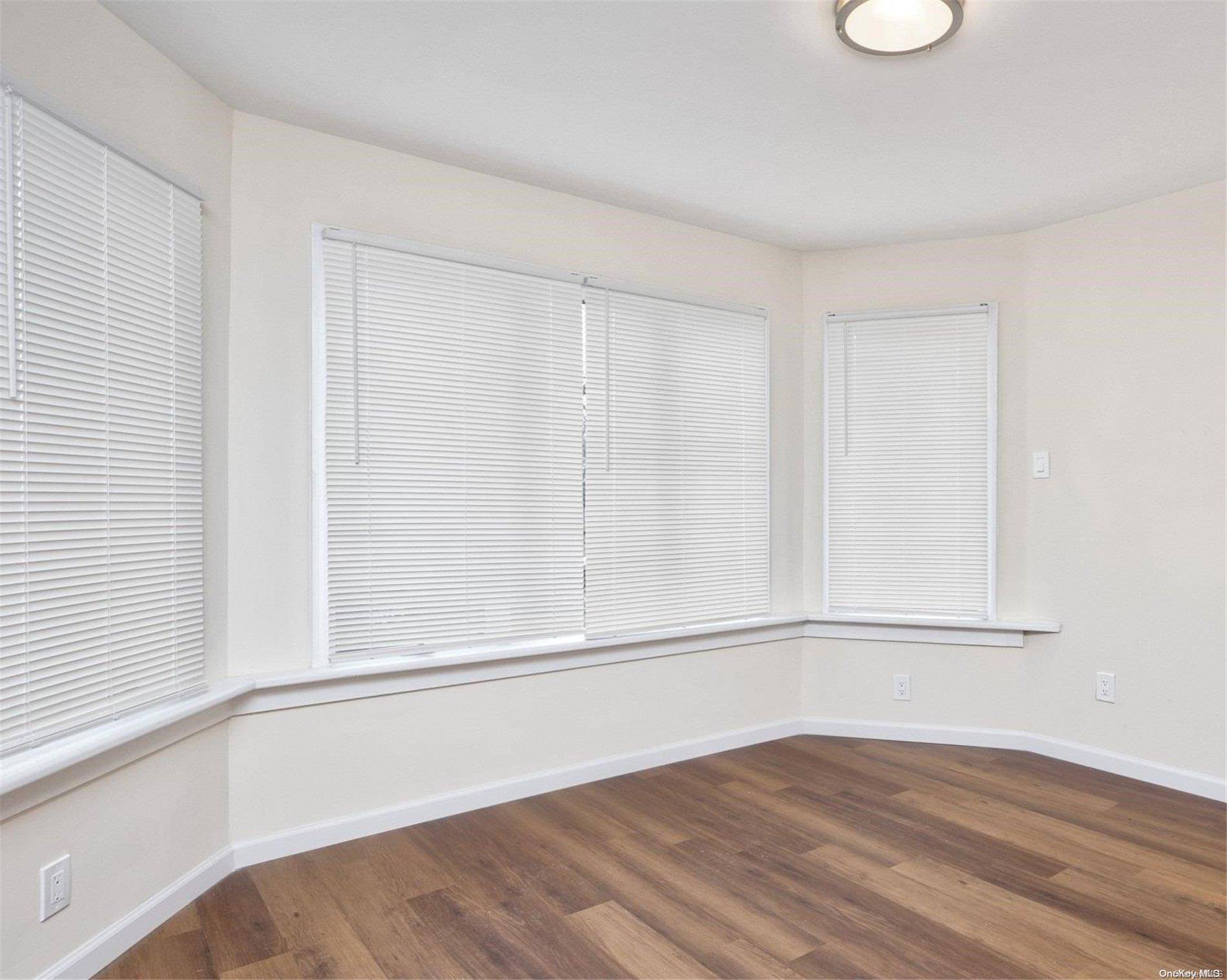 Mastic Beach, NY 11951,62 Orchid DR