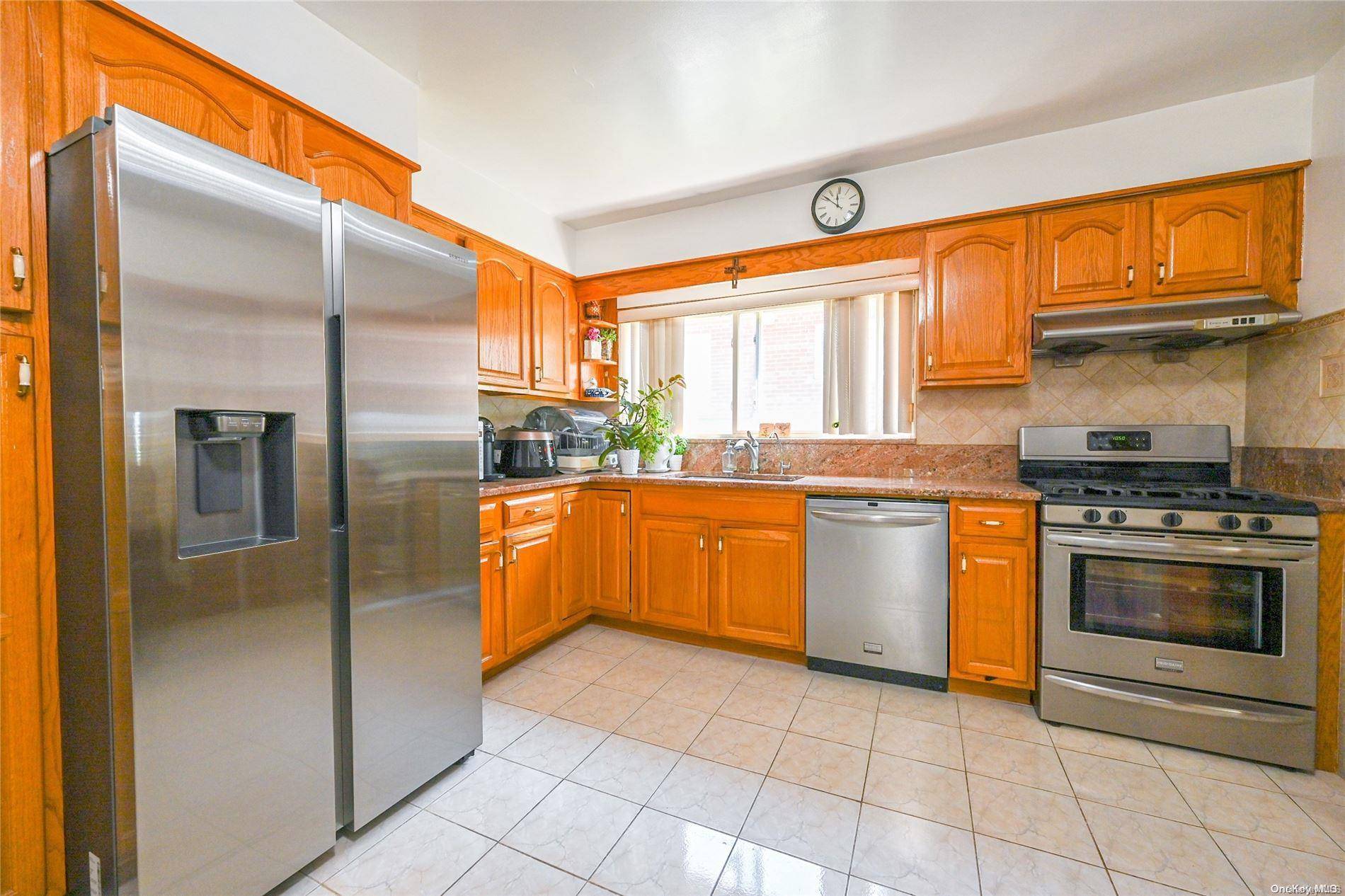 Whitestone, NY 11357,147-33 23rd AVE