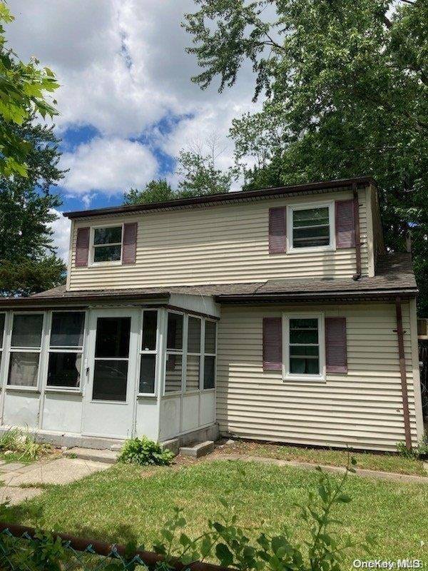 Central Islip, NY 11722,33 E Cherry ST