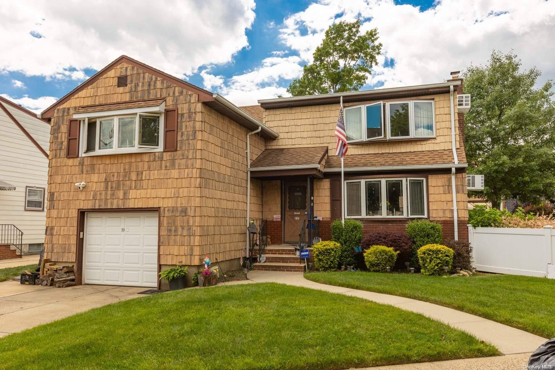 East Rockaway, NY 11518,77 Davison PLZ