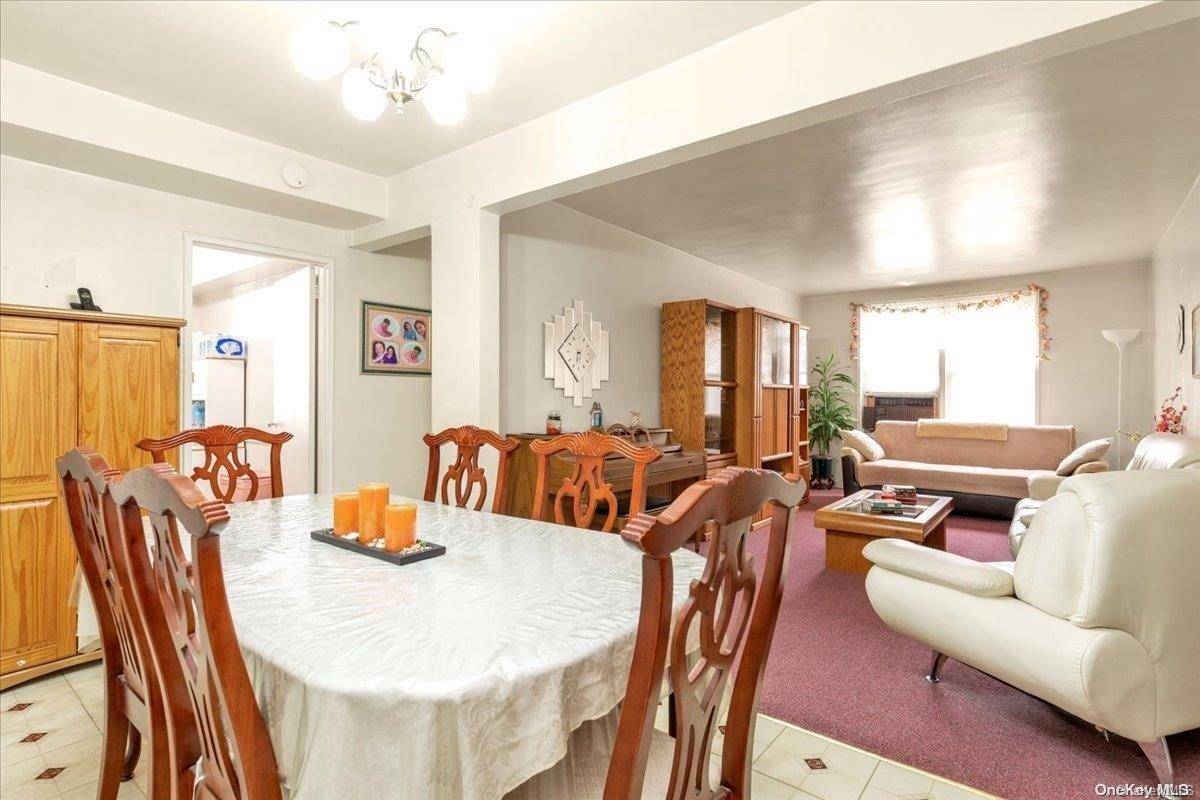 Jackson Heights, NY 11372,33-04 91 ST #5W