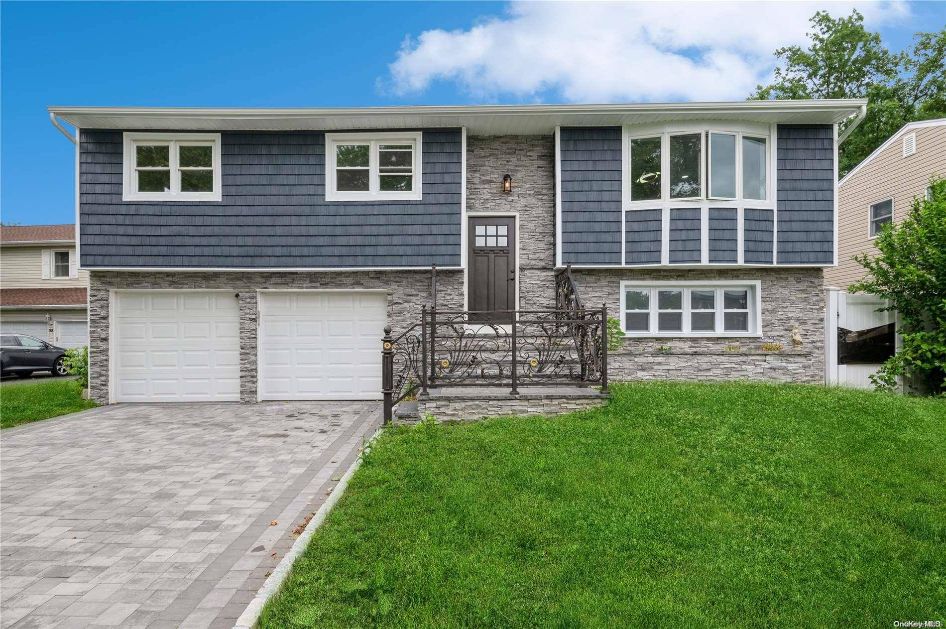 Huntington, NY 11743,30 Carlow ST
