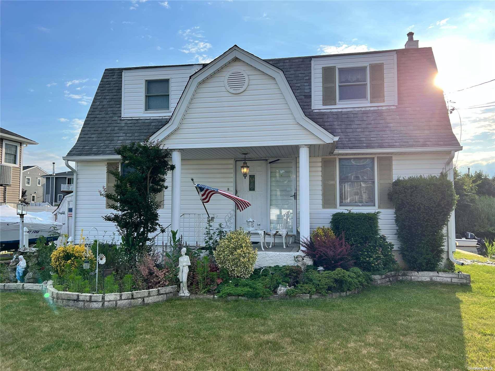Seaford, NY 11783,2602 Seminole AVE