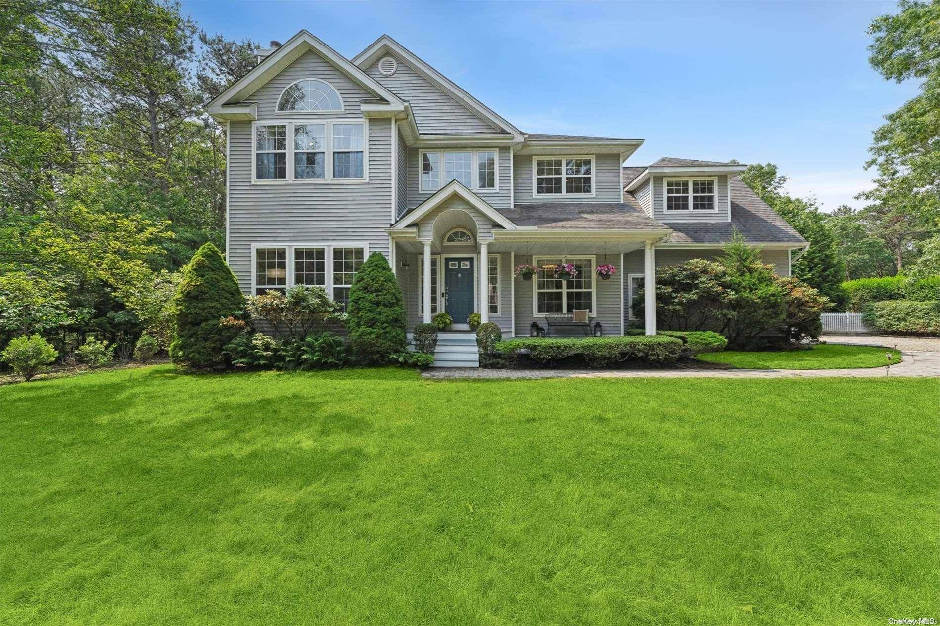 Quogue, NY 11959,104 Whippoorwill LN