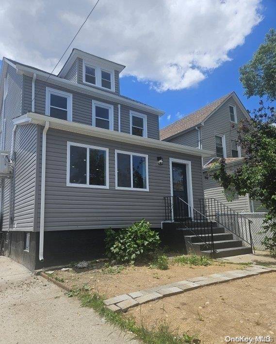 Queens Village, NY 11427,89-48 218th PL