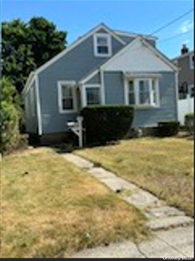 Elmont, NY 11003,1484 Madison ST