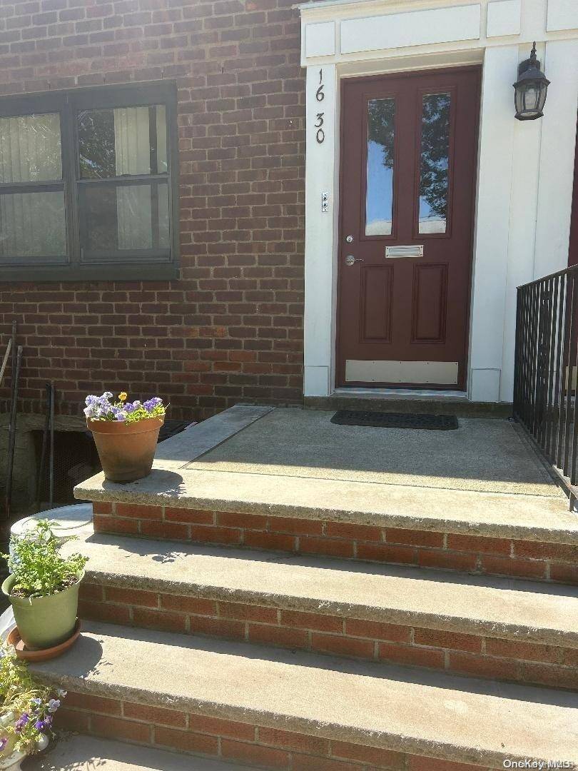 Whitestone, NY 11357,16-30 163rd ST #6-355