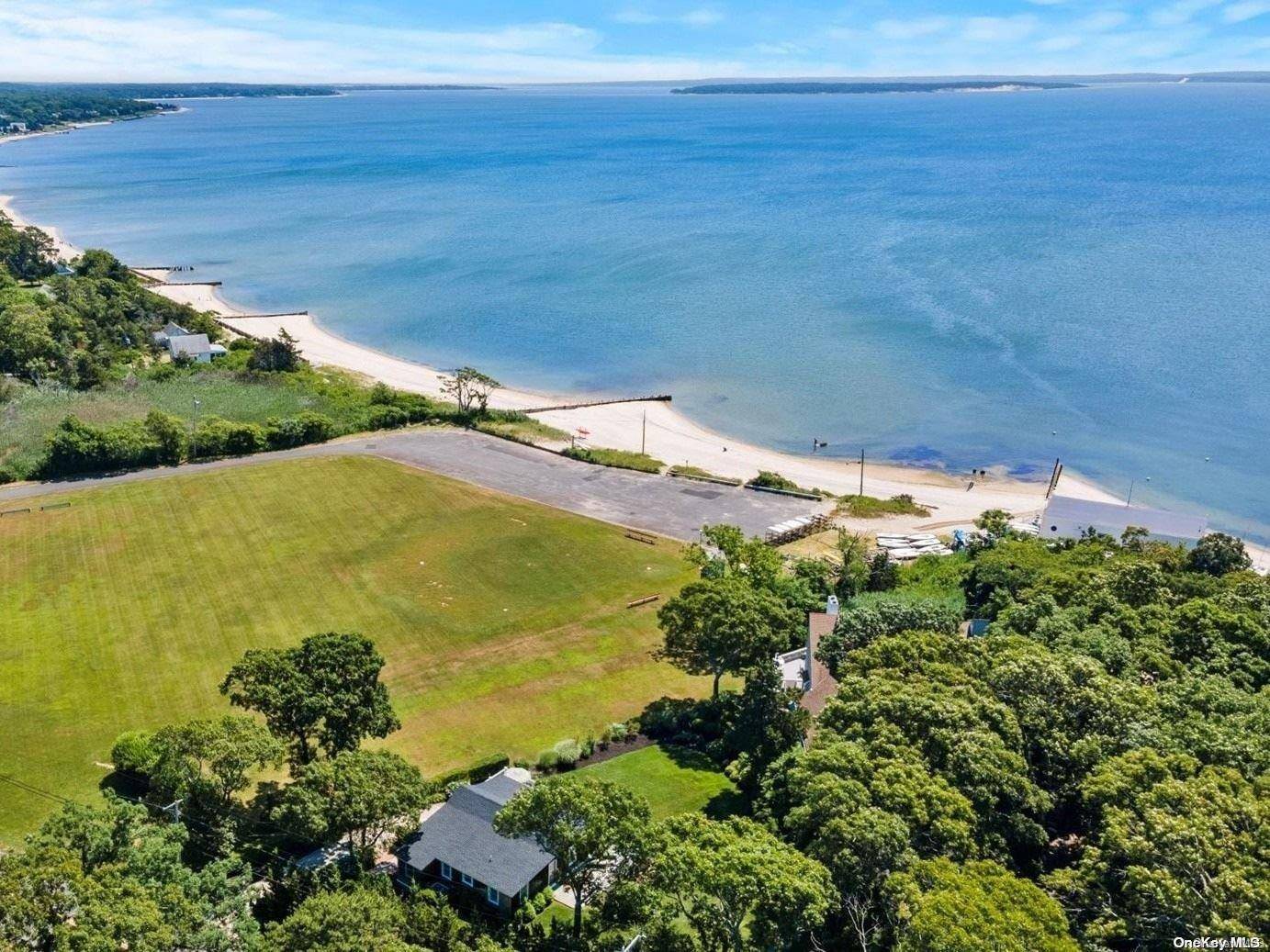 Laurel, NY 11948,9160 Peconic Bay BLVD