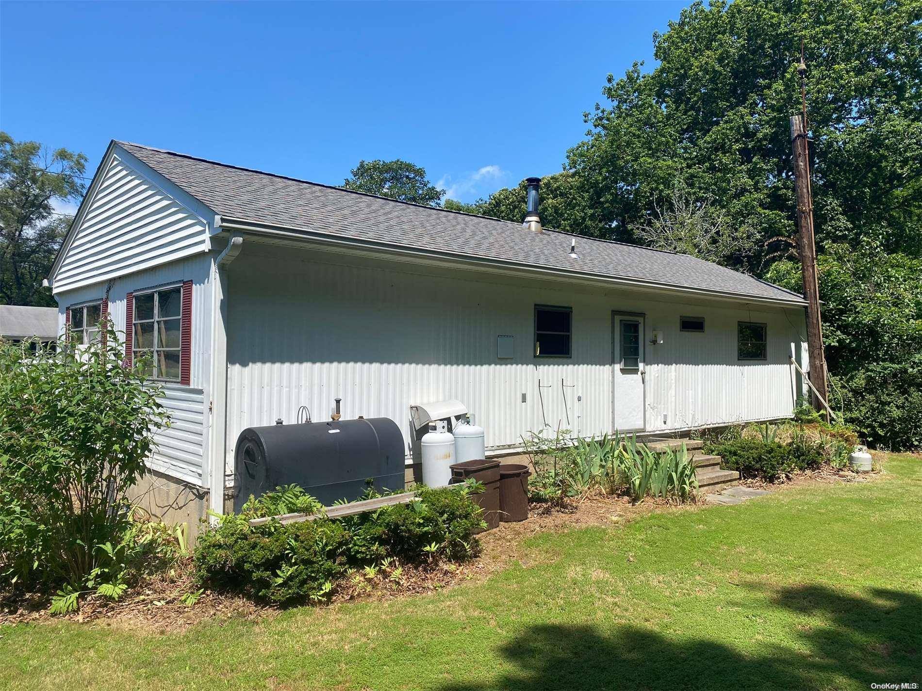 Southold, NY 11971,500 Summer LN