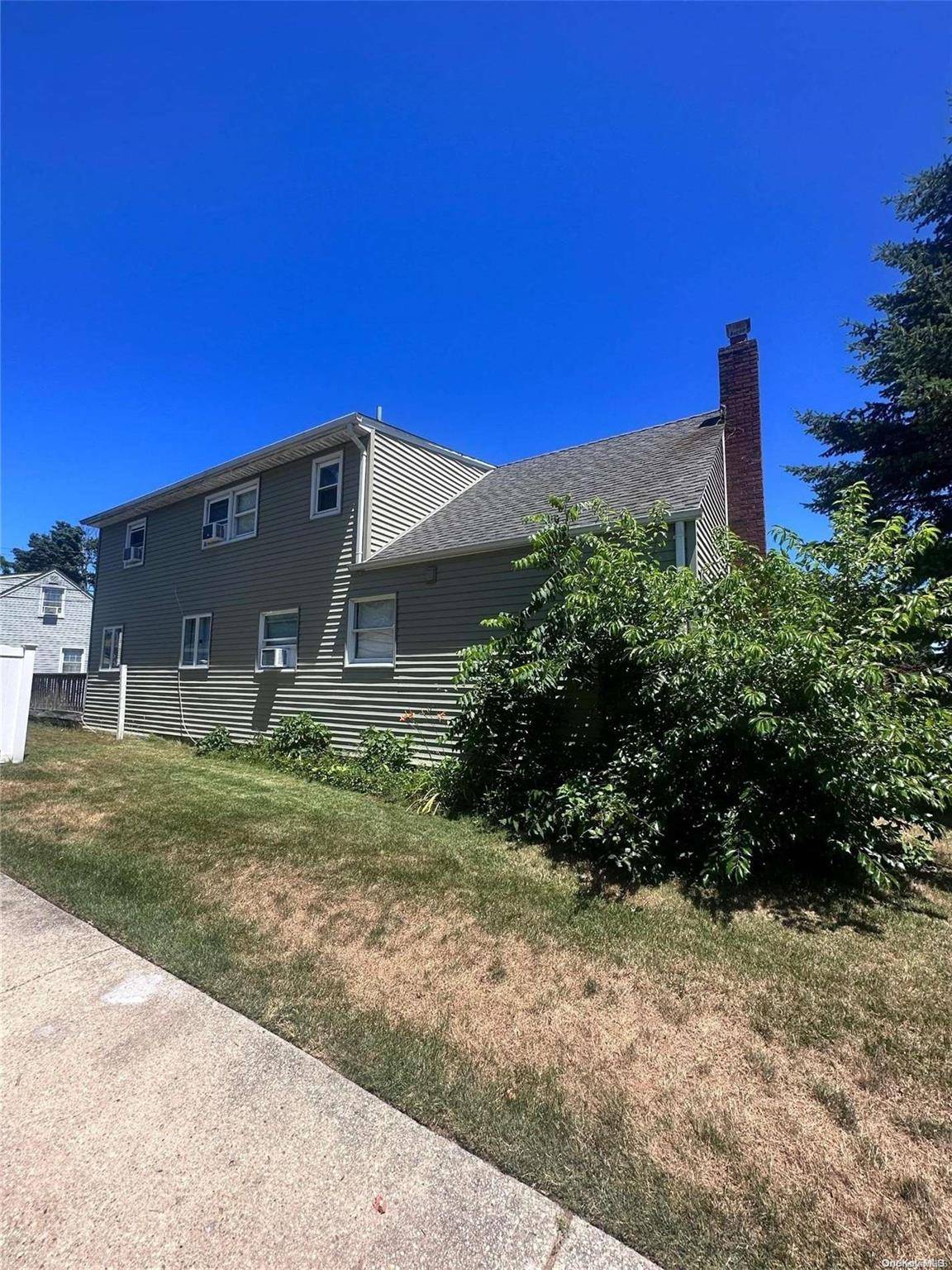 North Bellmore, NY 11710,1618 Paula CT