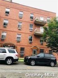 Fresh Meadows, NY 11365,71-77 159th ST #3E