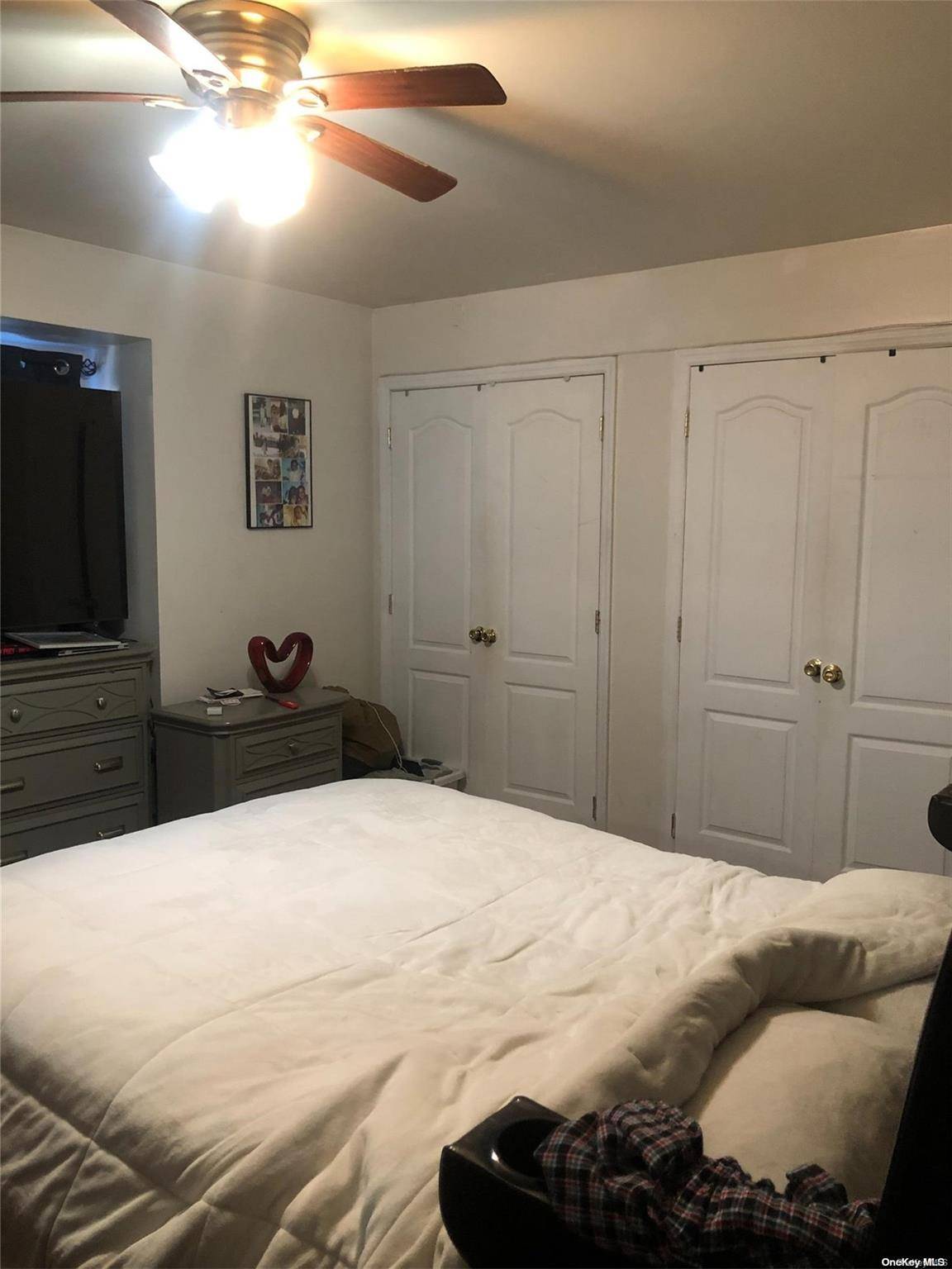 Rosedale, NY 11422,142-12 Hook Creek BLVD
