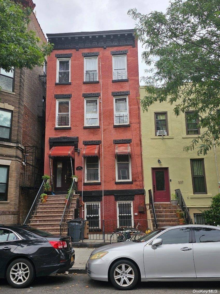 Bed-stuy, NY 11221,535 Monroe ST