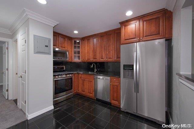 Coram, NY 11727,1 Brookwood DR #406B