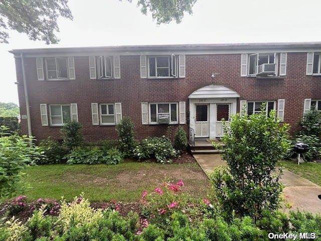 Queens Village, NY 11427,228-22 Stronghurst AVE #1