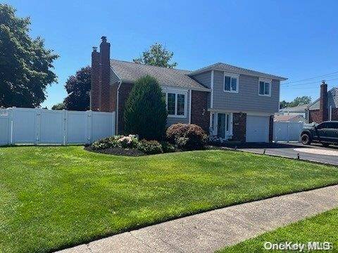 North Babylon, NY 11703,526 Narland LN