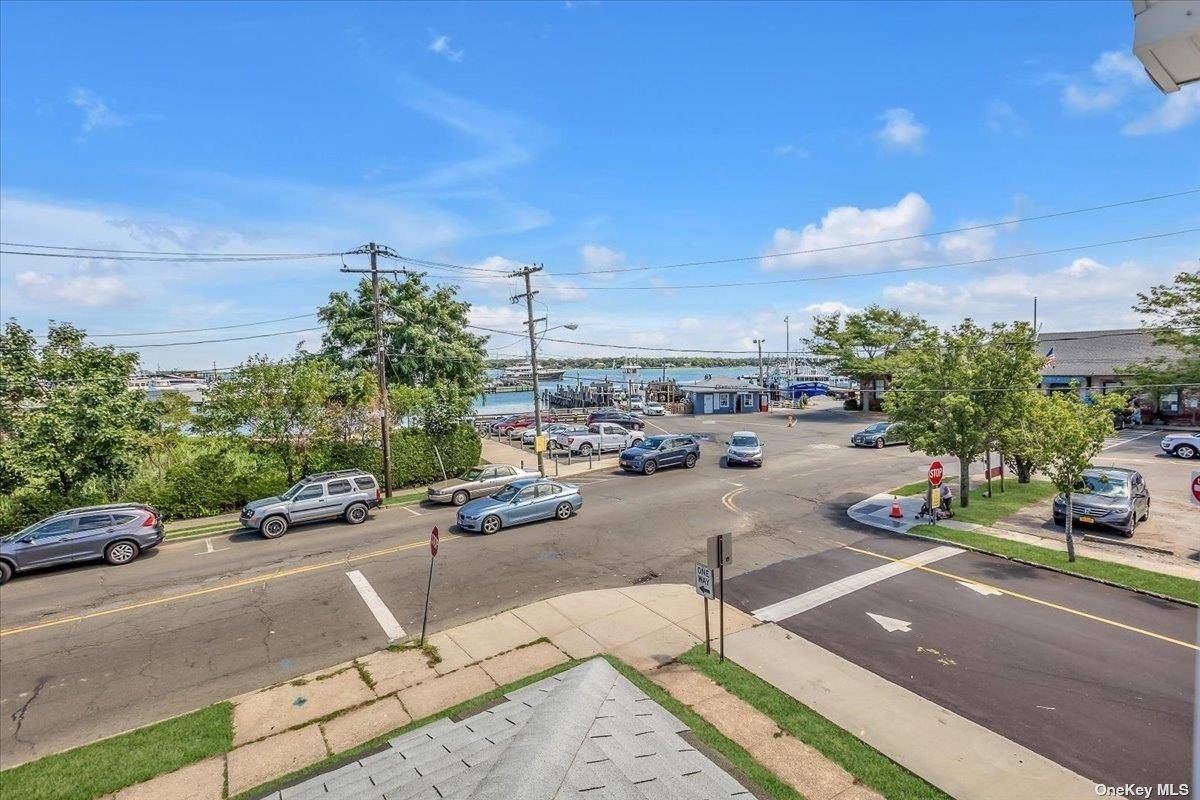 Greenport, NY 11944,103 3rd ST