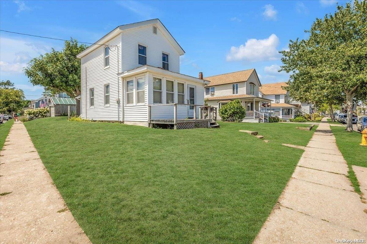 Greenport, NY 11944,103 3rd ST