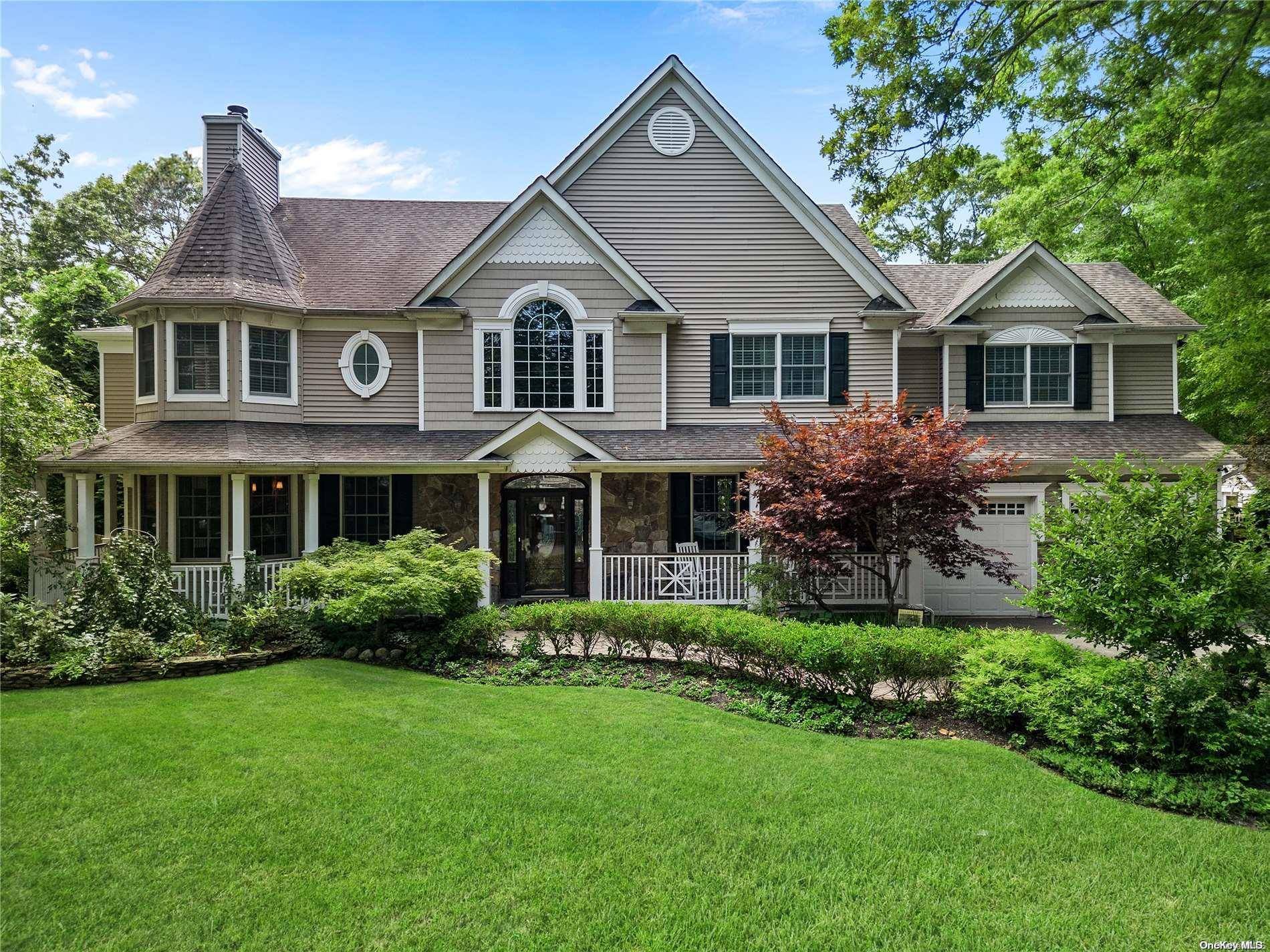 Lake Grove, NY 11755,100 Elliot AVE